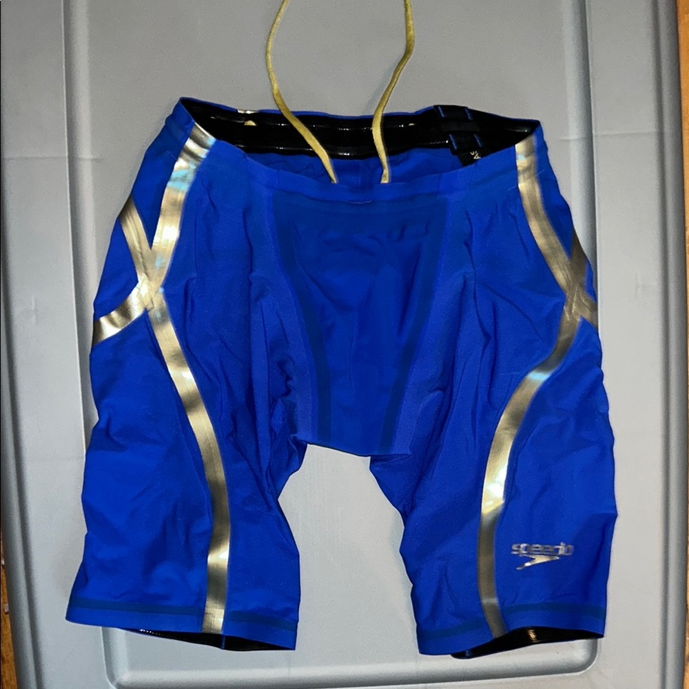 Speedo Men’s Lazer LZR X Tech Suit [Size 22] - Used for 1 Meet